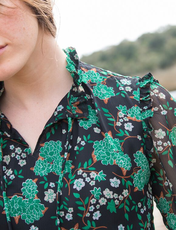 Robe volantée imprimée (noir / vert) Robe volantée imprimée (noir / vert)